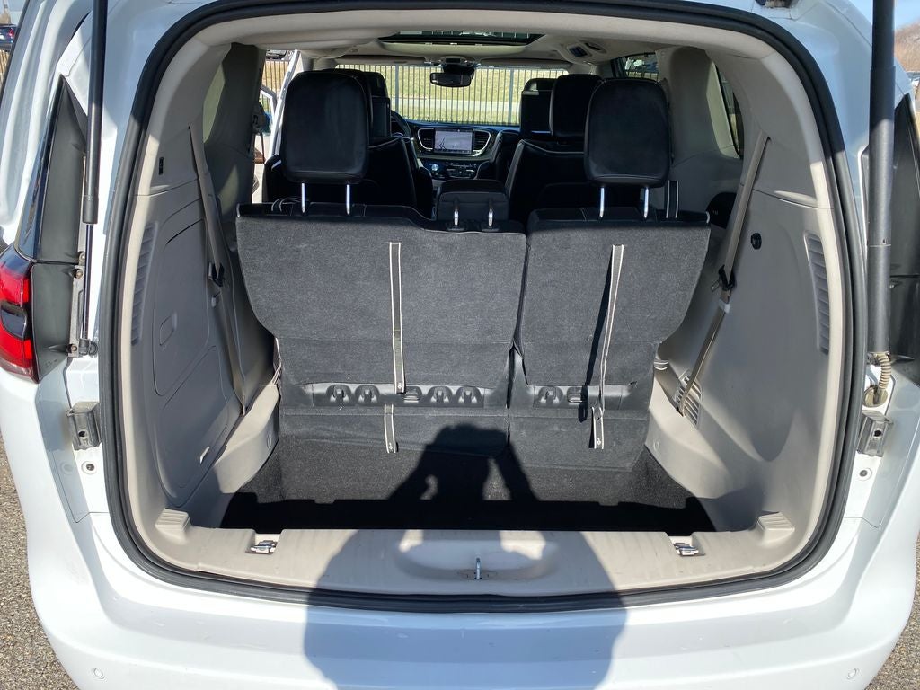 2023 Chrysler Pacifica Hybrid Limited