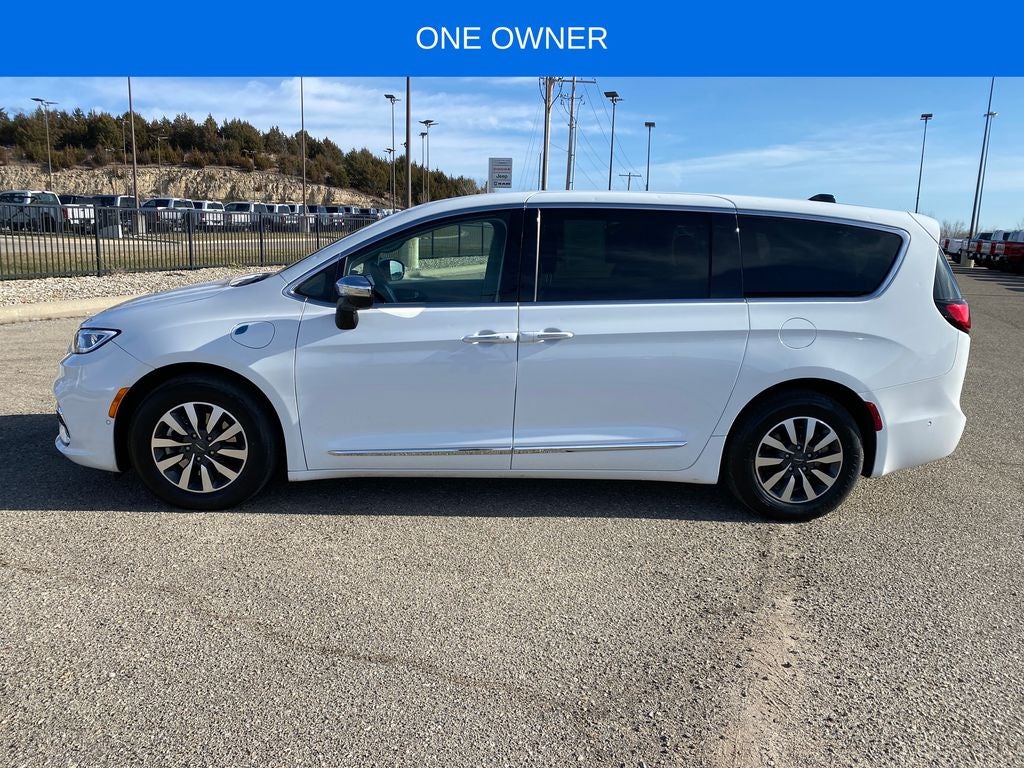 2023 Chrysler Pacifica Hybrid Limited
