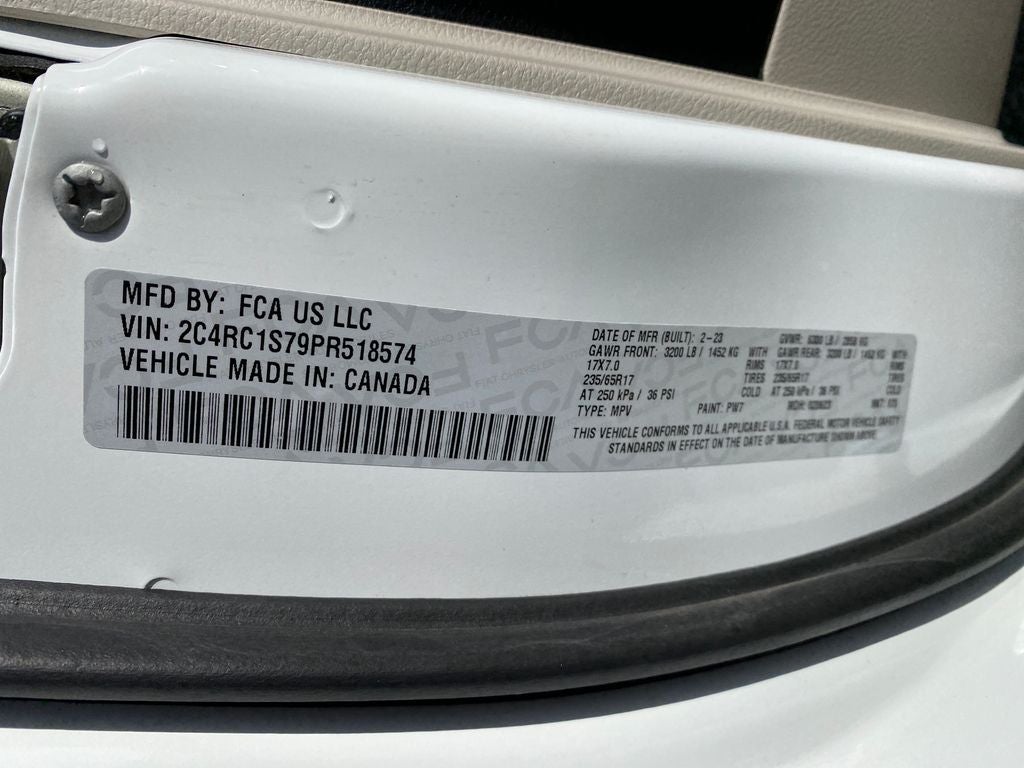 2023 Chrysler Pacifica Hybrid Limited