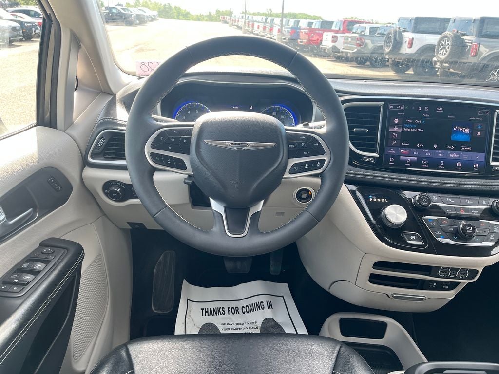 2022 Chrysler Pacifica Touring L AWD