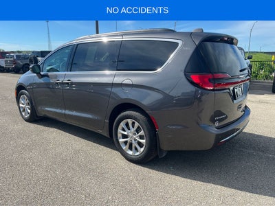 2022 Chrysler Pacifica Touring L AWD
