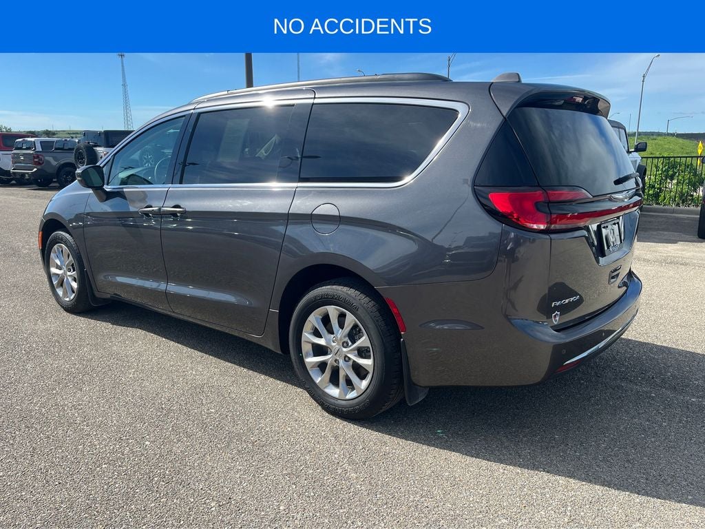 2022 Chrysler Pacifica Touring L AWD
