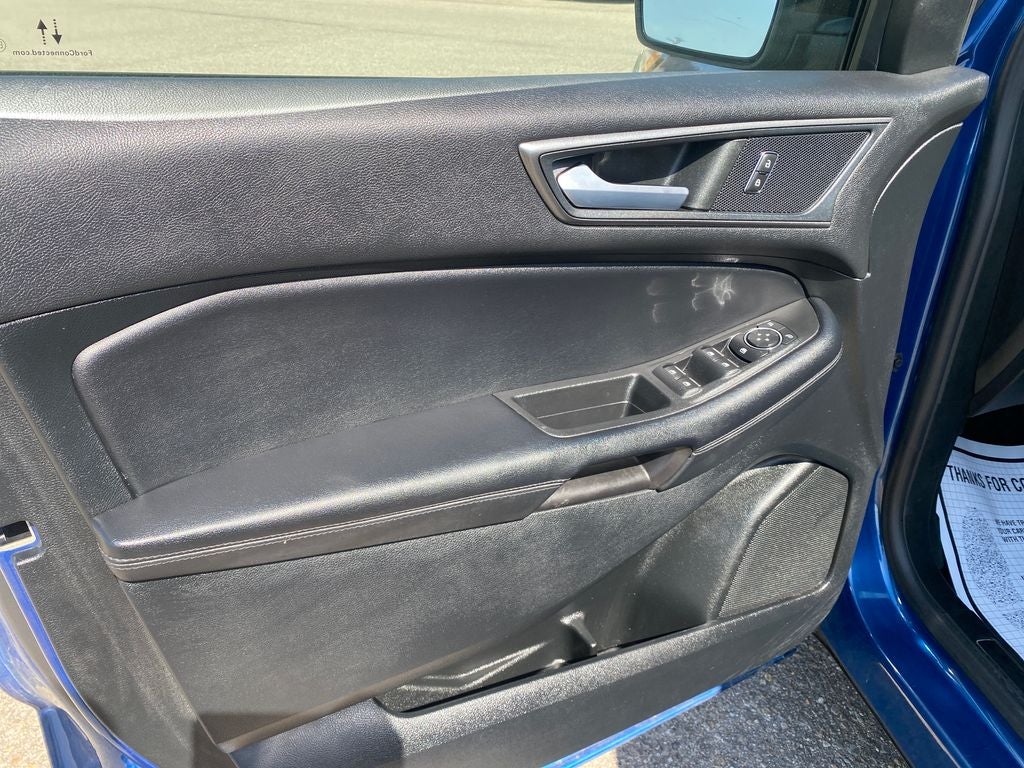 2022 Ford Edge SE