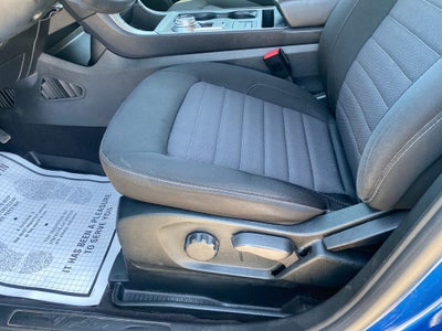 2022 Ford Edge SE