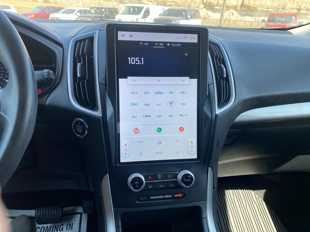 2022 Ford Edge SE