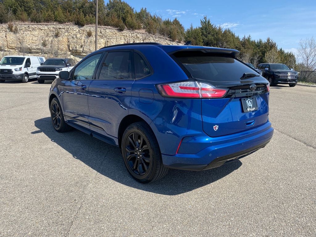 2022 Ford Edge SE