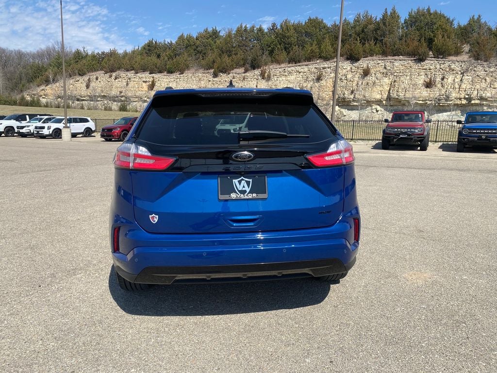 2022 Ford Edge SE