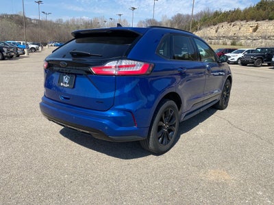 2022 Ford Edge SE