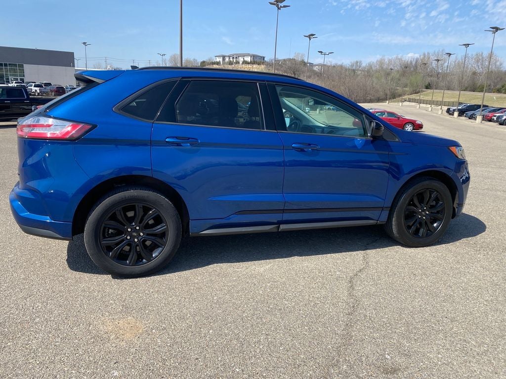 2022 Ford Edge SE