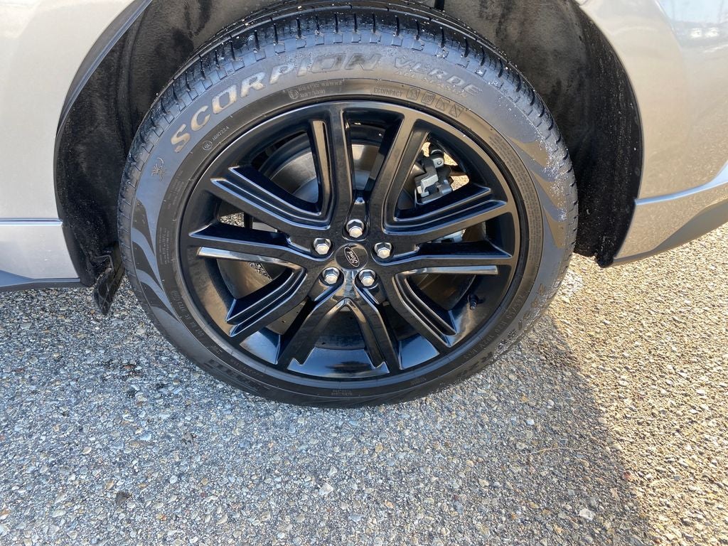 2022 Ford Edge ST-Line