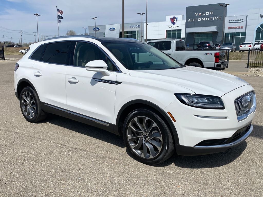 2022 Lincoln Nautilus Reserve