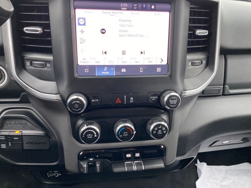 2024 RAM 3500 Big Horn Crew Cab 4x4 8' Box