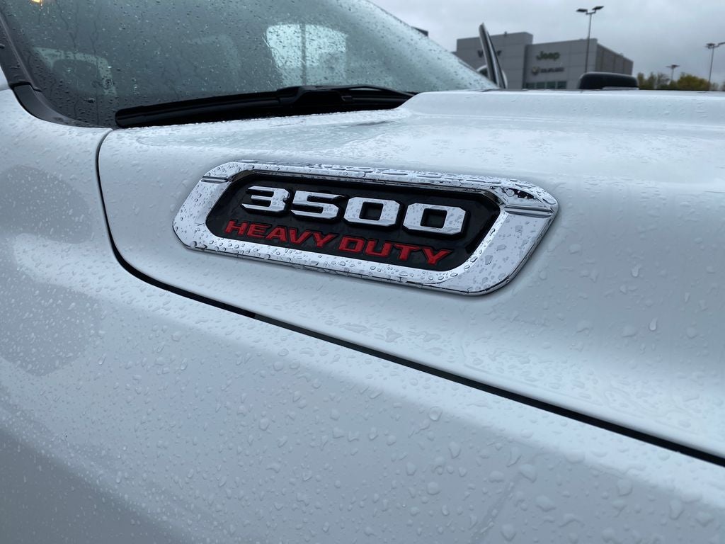 2024 RAM 3500 Big Horn Crew Cab 4x4 8' Box
