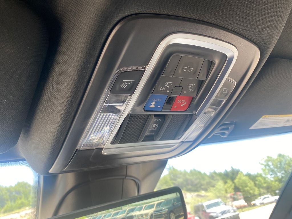 2022 RAM 3500 Limited Crew Cab 4x4 8' Box