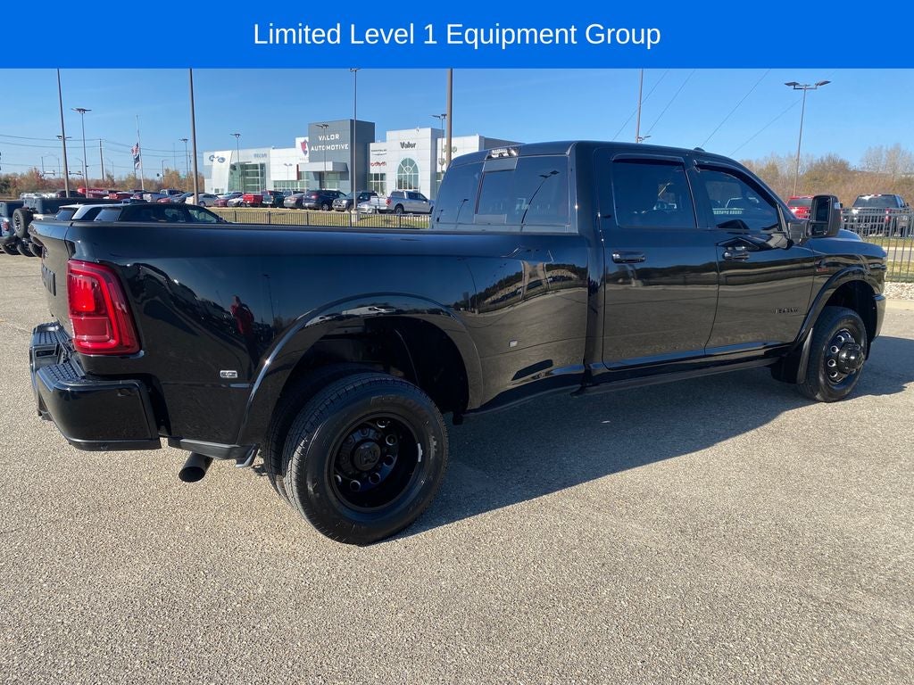 2025 RAM 3500 Limited Crew Cab 4x4 8' Box