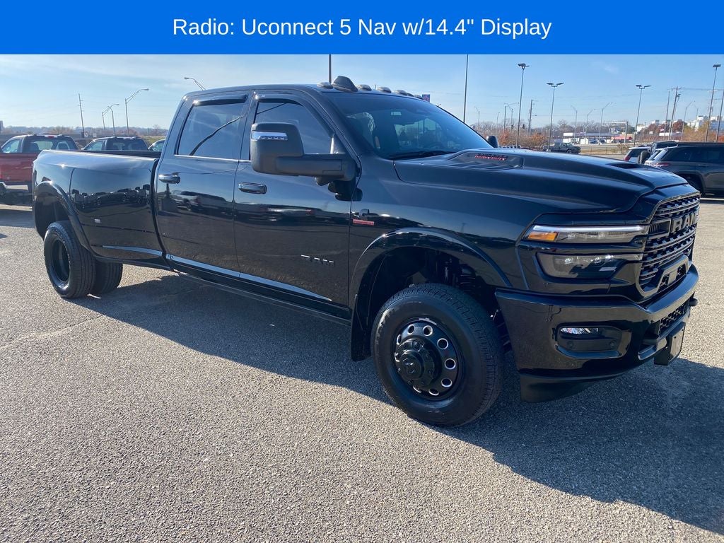 2025 RAM 3500 Limited Crew Cab 4x4 8' Box
