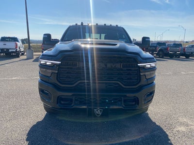 2025 RAM 3500 Limited Crew Cab 4x4 8' Box