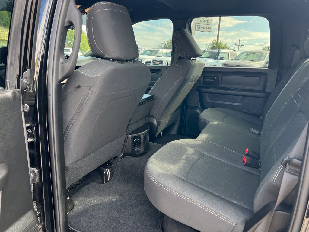 2026 RAM 2500 Black Express Crew Cab 4x4 6'4' Box