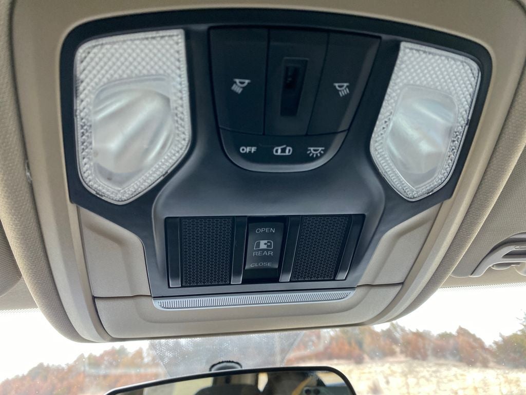 2020 RAM 2500 Tradesman Crew Cab 4X4 6'4' Box