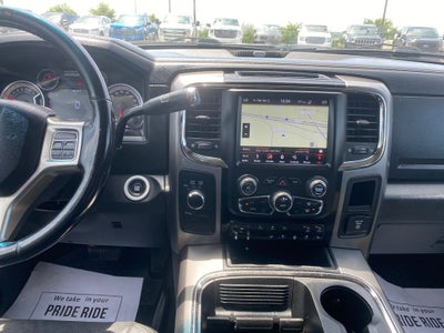 2018 RAM 2500 Laramie Crew Cab 4x4 6'4' Box
