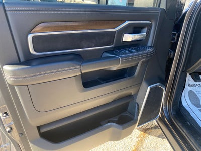 2024 RAM 2500 Laramie Crew Cab 4x4 6'4' Box