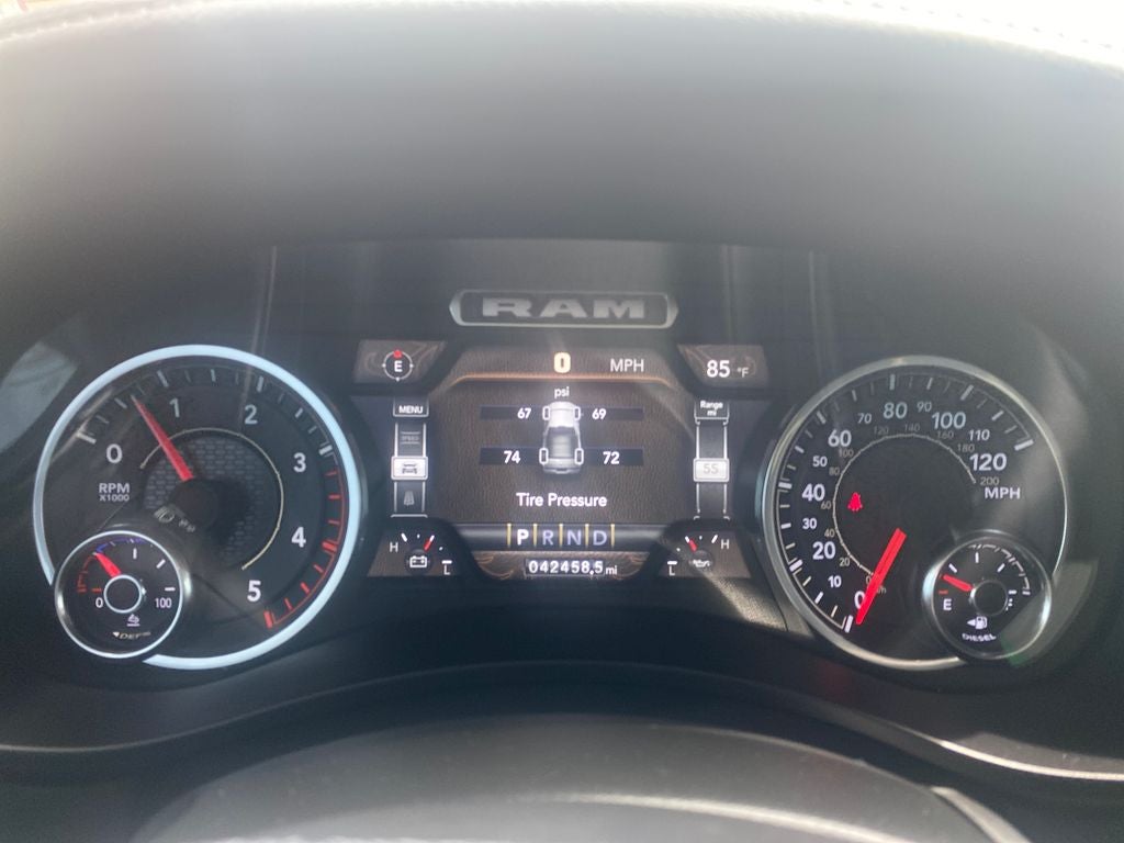 2024 RAM 2500 Laramie Crew Cab 4x4 6'4' Box