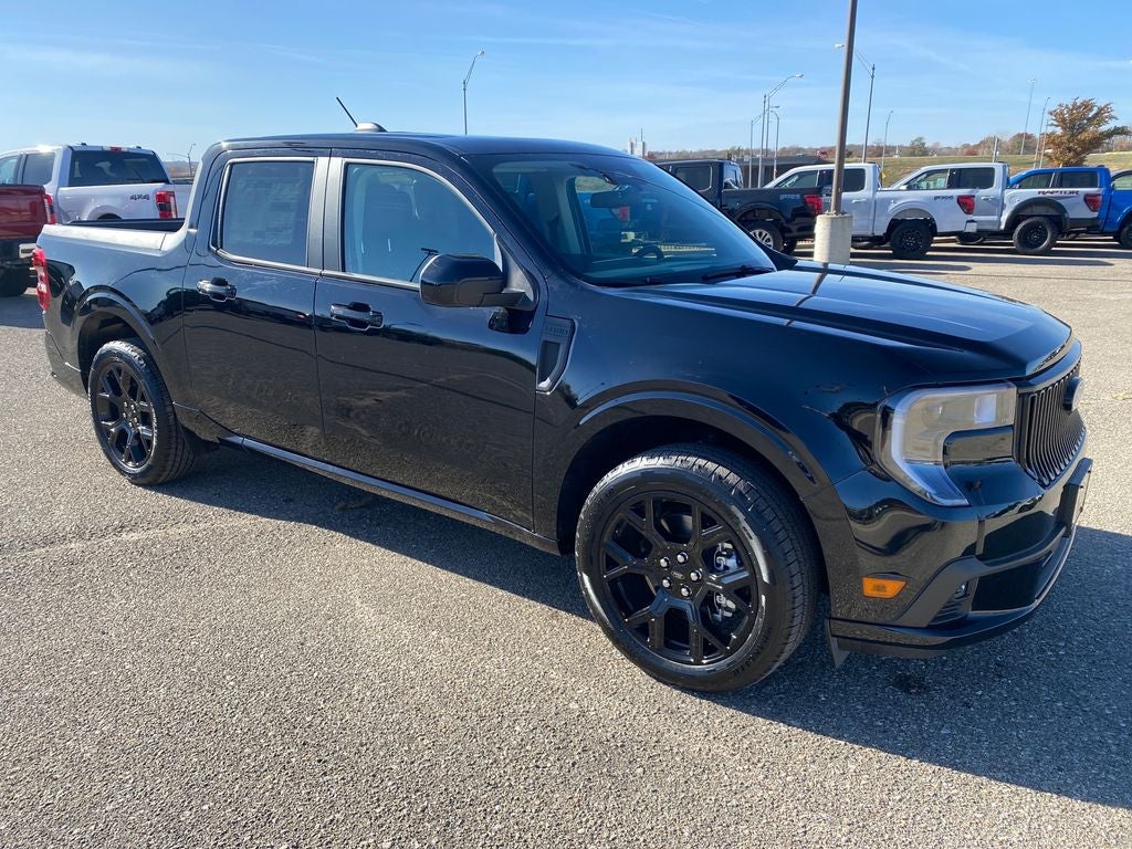 2025 Ford Maverick Lobo Standard