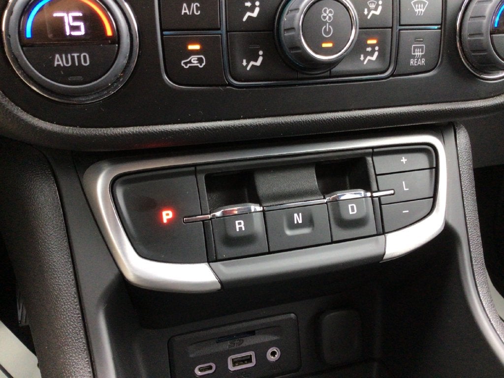 2024 GMC Terrain AWD SLT