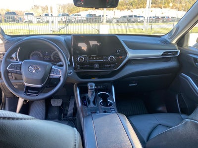 2024 Toyota Highlander Hybrid Platinum