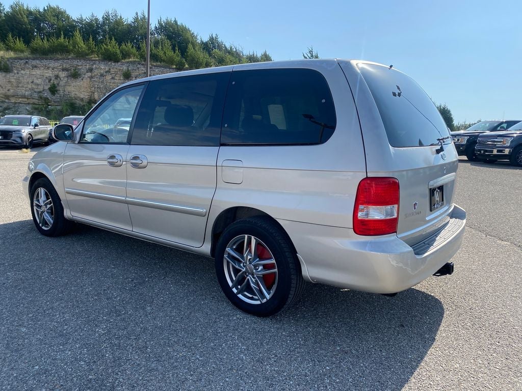2005 Kia Sedona LX
