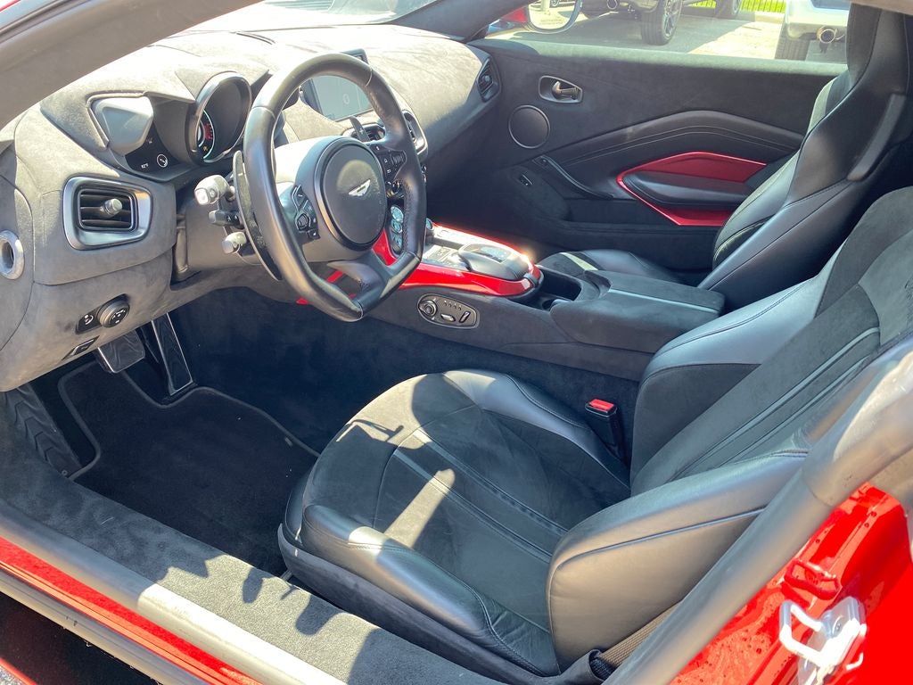 2019 Aston Martin Vantage Base