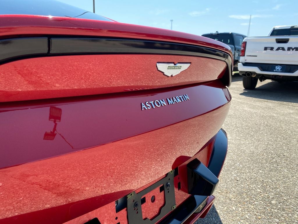 2019 Aston Martin Vantage Base